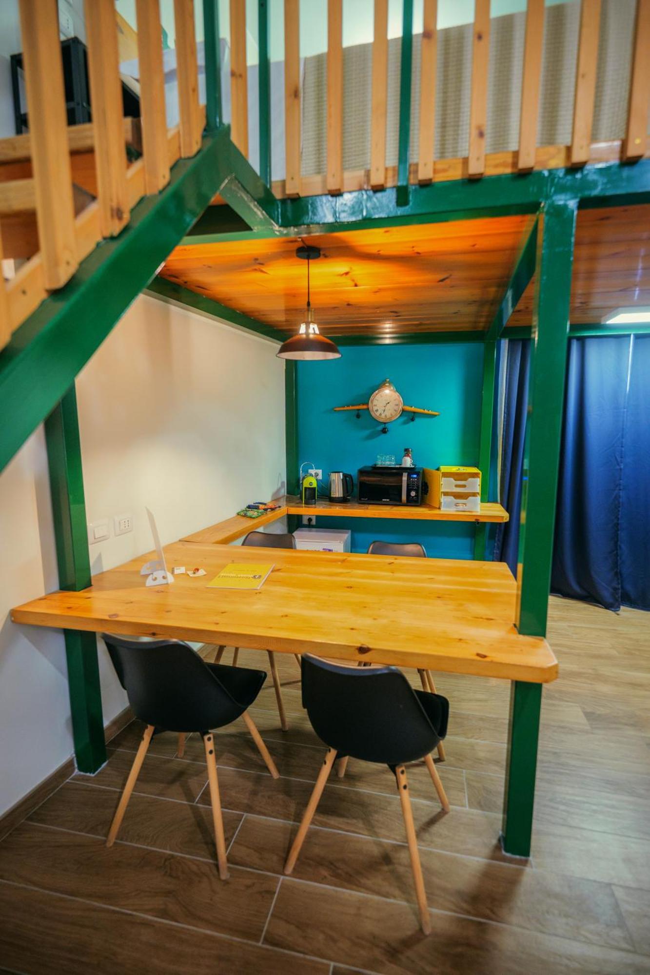 Terminal 1 Guest House نابولي المظهر الخارجي الصورة