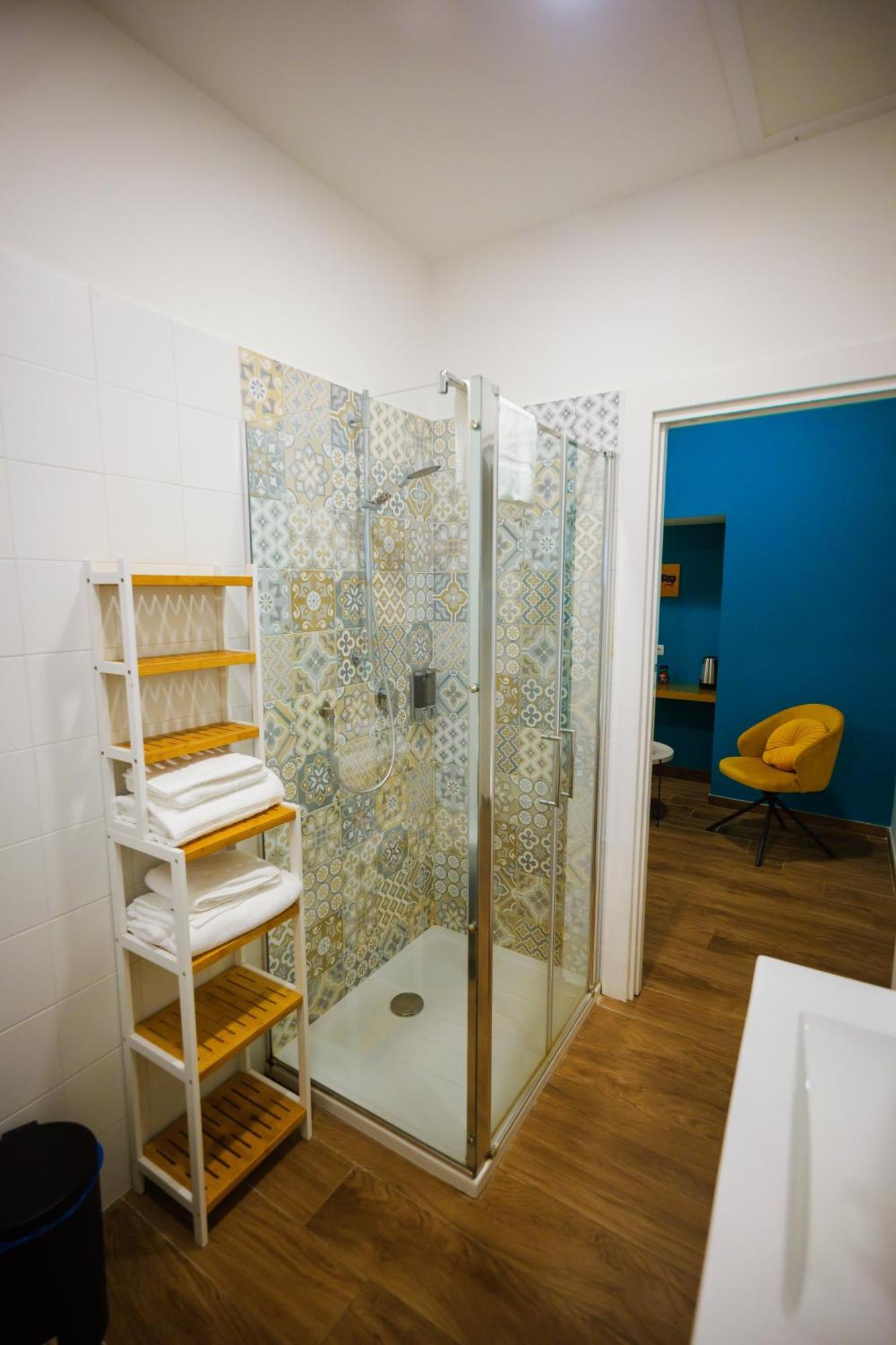 Terminal 1 Guest House نابولي المظهر الخارجي الصورة