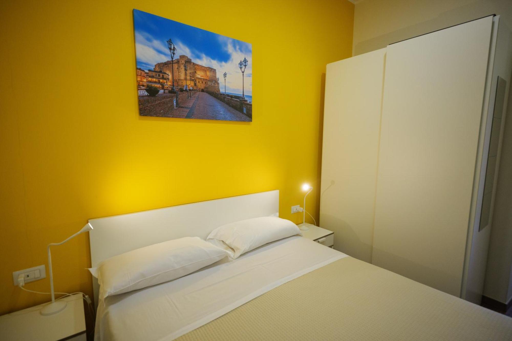 Terminal 1 Guest House نابولي المظهر الخارجي الصورة