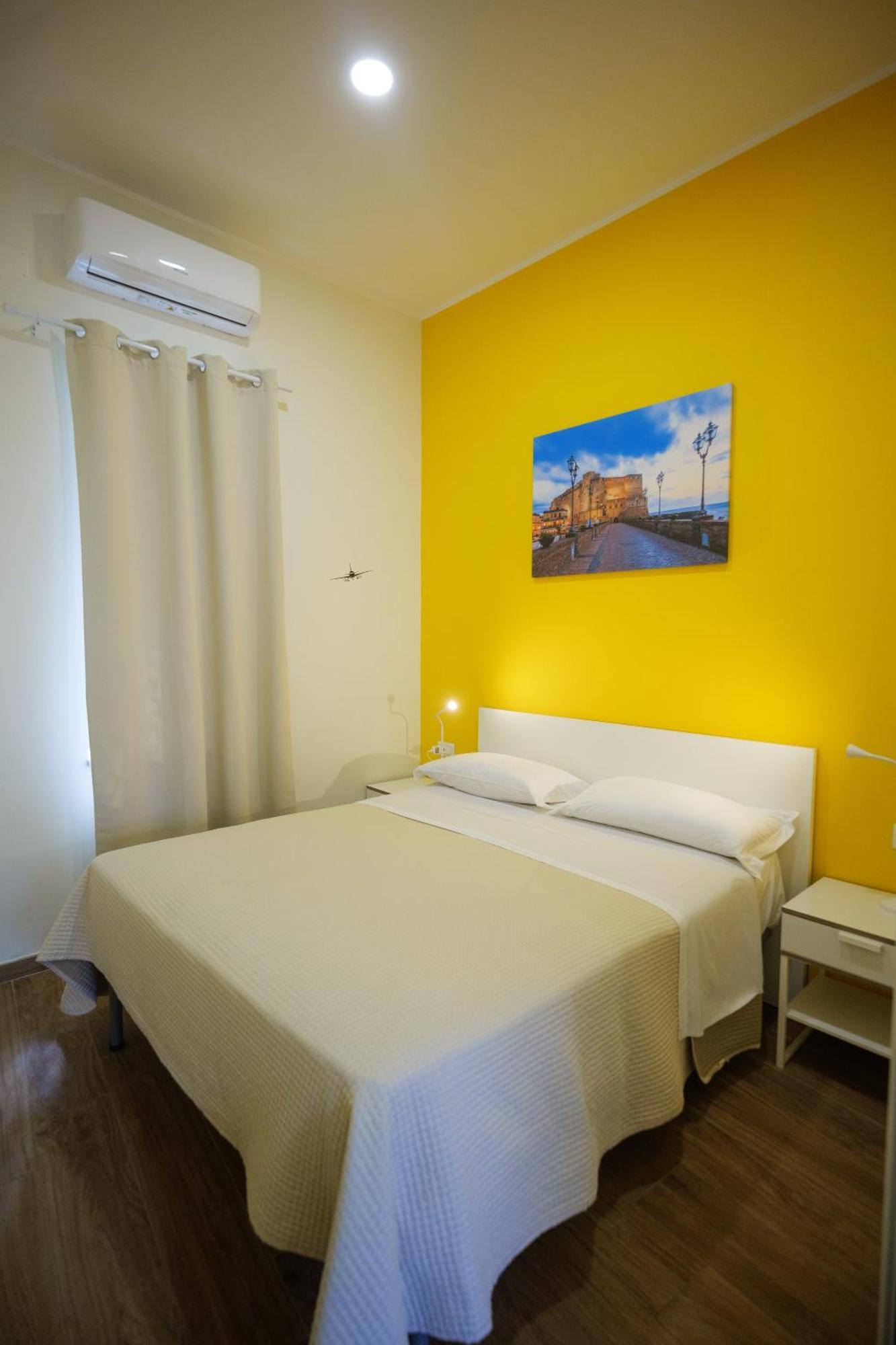 Terminal 1 Guest House نابولي المظهر الخارجي الصورة