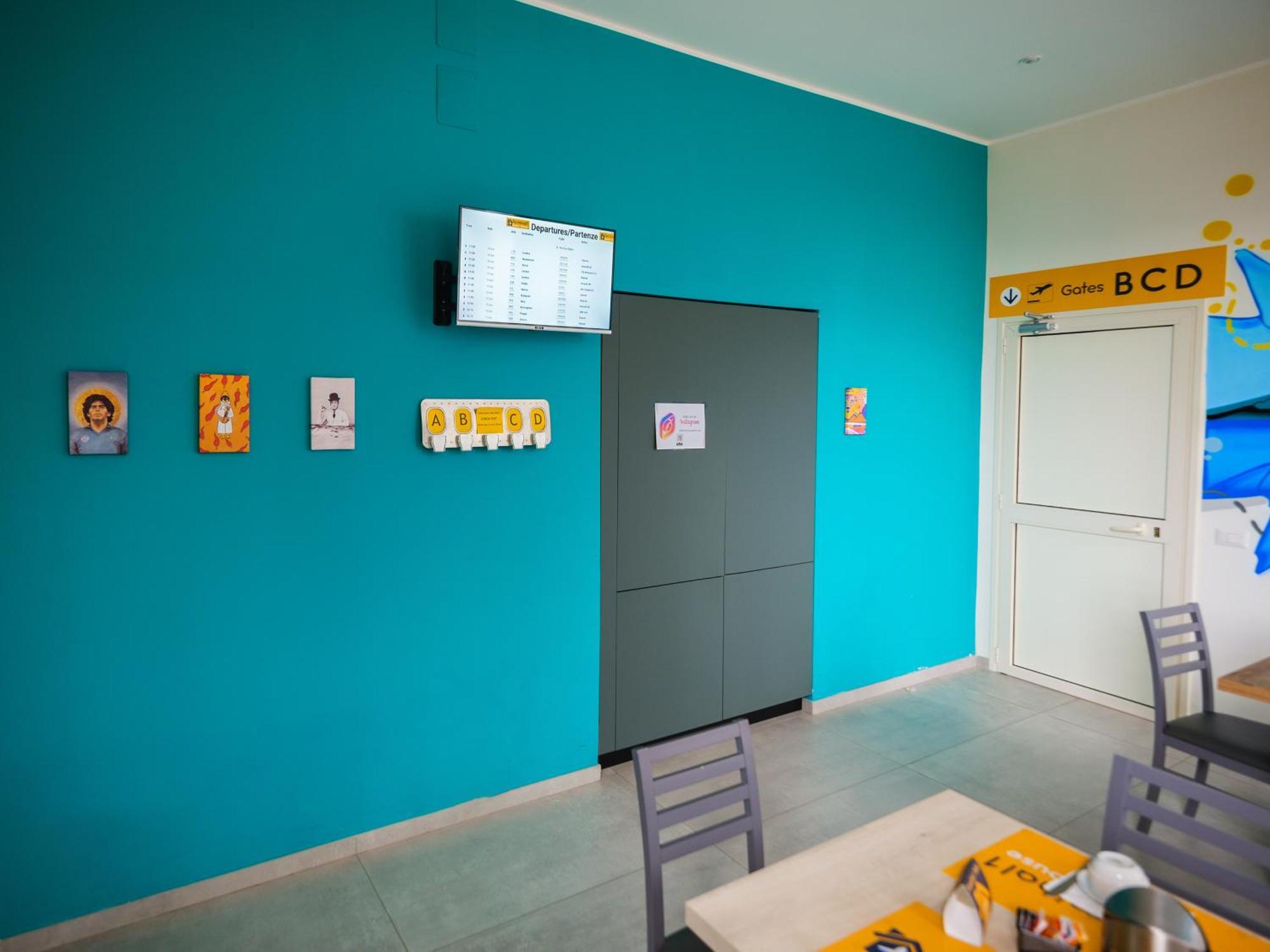 Terminal 1 Guest House نابولي المظهر الخارجي الصورة